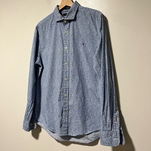 Tommy Hilfiger Men’s Button-Down Shirt – Blue Floral Print, Size Medium - Picture 8 of 12